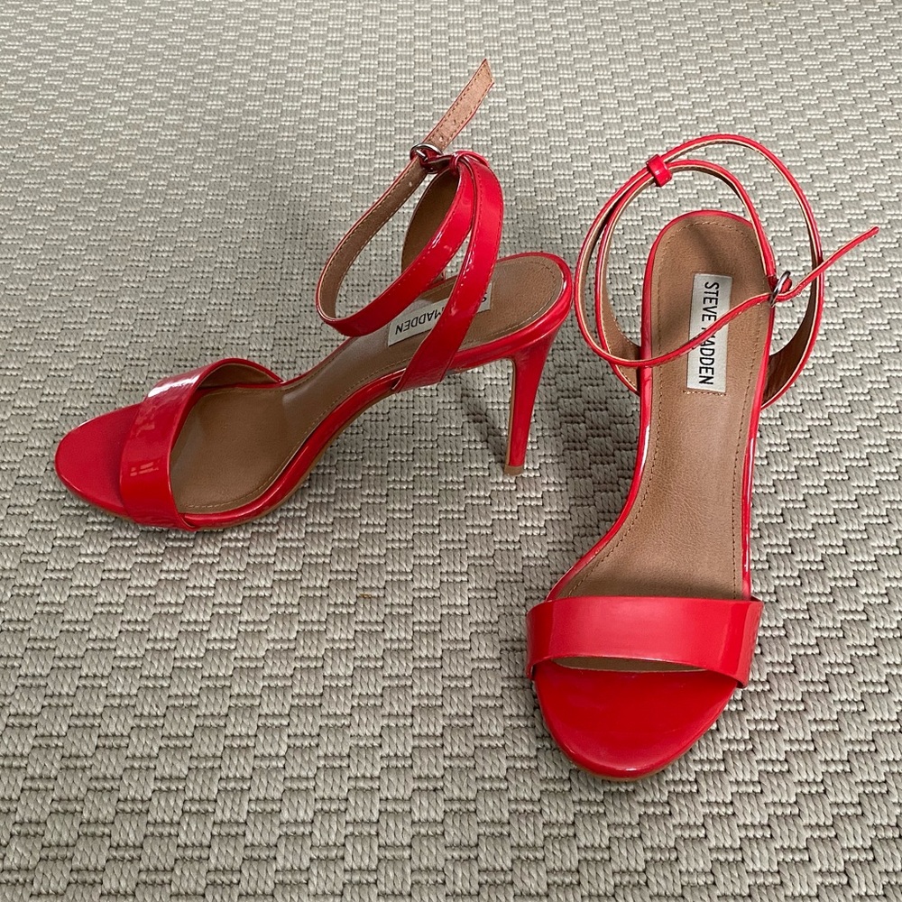 Steve madden red strappy heals size 10